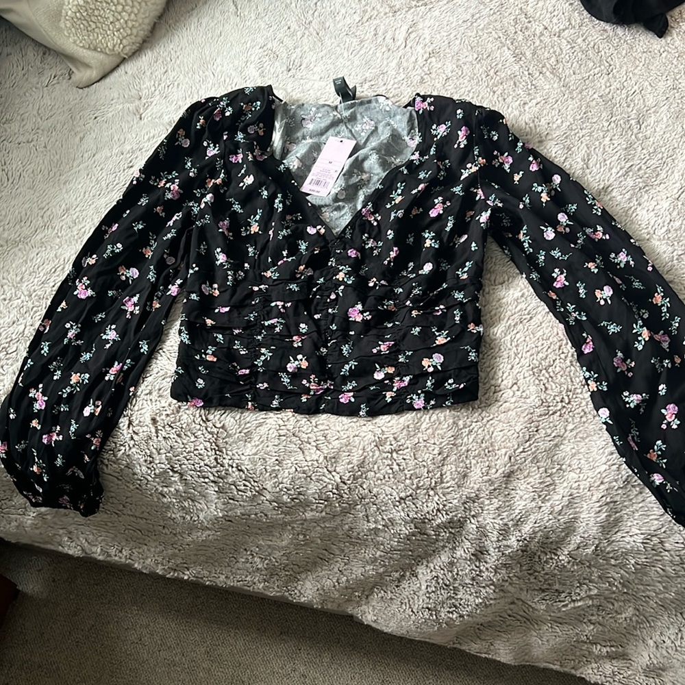 NWT wild fable floral print v neck blouse